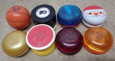 Sale Photo Thumbnail #375: 8 Vintage Yo-Yo Toys (4 Duncan)