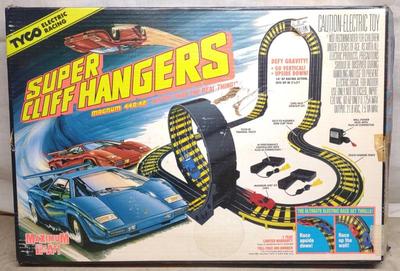 Sale Photo Thumbnail #343: Tyco Super Cliff Hangers Slot Car Set