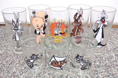 Sale Photo Thumbnail #418: Vintage 1973 Looney Tunes Character Glasses