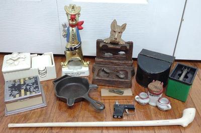 Sale Photo Thumbnail #362: 11 Vintage Figural Ashtrays & Pipe Stand Griswold