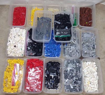 Sale Photo Thumbnail #187: Assorted LEGO Bricks (17 Totes)