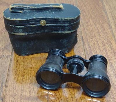 Sale Photo Thumbnail #474: Vintage Opera Glasses / Binoculars & Leather Case