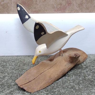 Sale Photo Thumbnail #75: Tom Bennett Carved Seagull Bird Sculpture