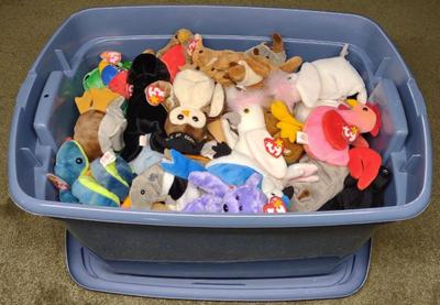 Sale Photo Thumbnail #458: Tote Full Of Beanie Babies - B