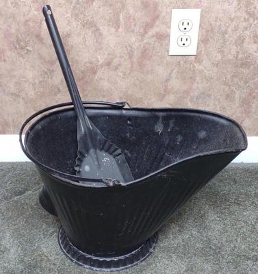 Sale Photo Thumbnail #252: Metal Fireplace Coal Scuttle / Ash Bucket & Shovel