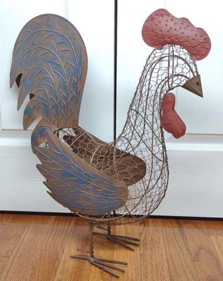 Sale Photo Thumbnail #230: Vintage Metal Wire Rooster Sculpture