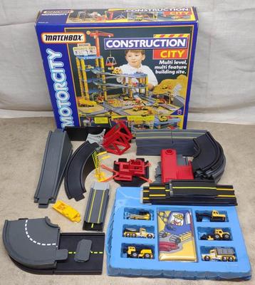Sale Photo Thumbnail #275: Matchbox Motorcity Construction City Playset