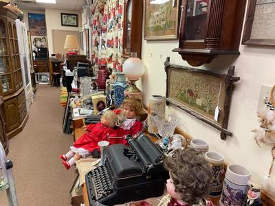 Sale Photo Thumbnail #4