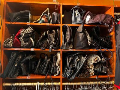 Sale Photo Thumbnail #729