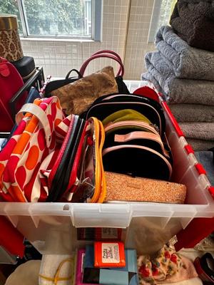 Sale Photo Thumbnail #693