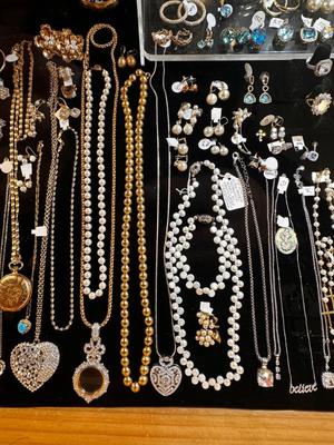 Sale Photo Thumbnail #130