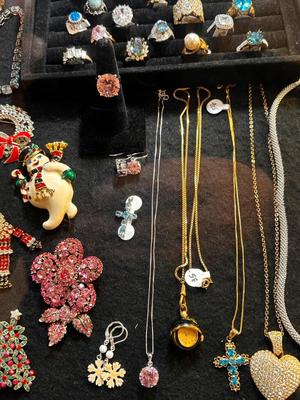 Sale Photo Thumbnail #123