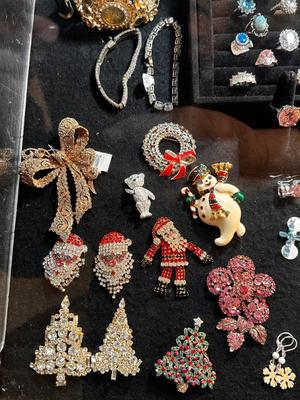 Sale Photo Thumbnail #119