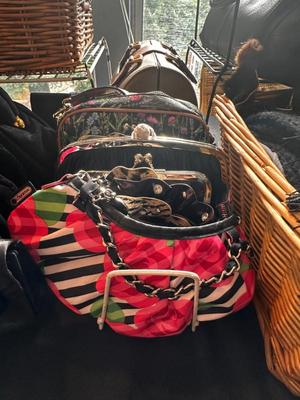 Sale Photo Thumbnail #671