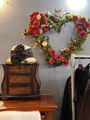 Sale Photo Thumbnail #705