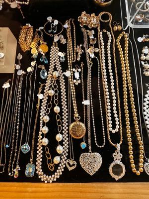 Sale Photo Thumbnail #135