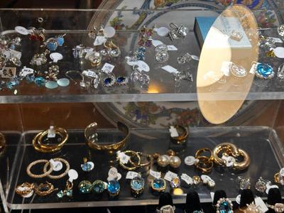 Sale Photo Thumbnail #136