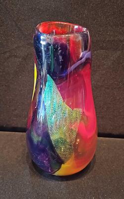 SHORT RED HAND BLOWN ART GLASS VASE