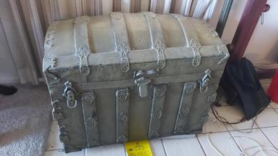 ANTIQUE WOODEN TRUCK