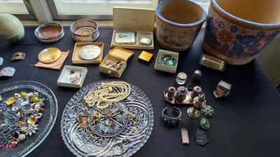 Sale Photo Thumbnail #6