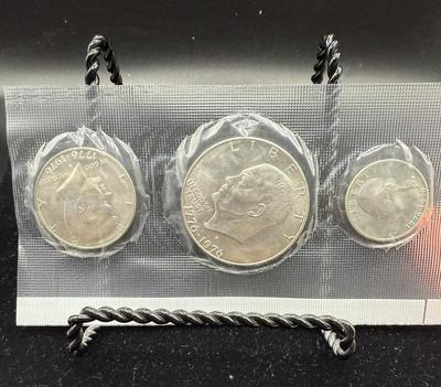 1976-S Bicentennial Silver Uncirculated Set W/Envelope, COA & Frame- 40% Silver Quarter, Half & Eisenhower
Lot #: 27
