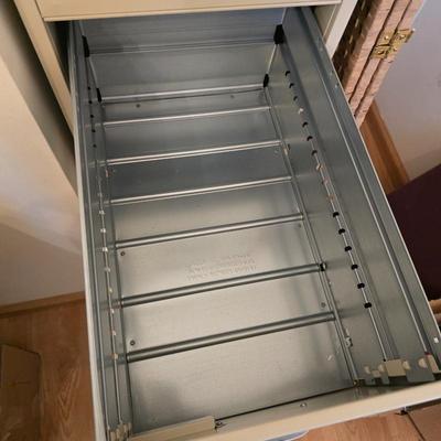 Sale Photo Thumbnail #121