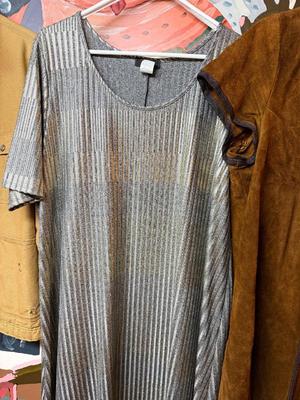 Sale Photo Thumbnail #220