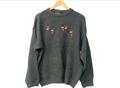 Sale Photo Thumbnail #194: 70 Vintage Pendleton Canadian Geese Embroidered Sweater Size M