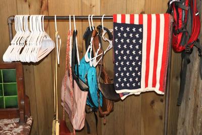 Sale Photo Thumbnail #105