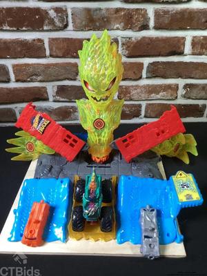 Hot wheel monster truck 5 alarm fire truck ctorrtx