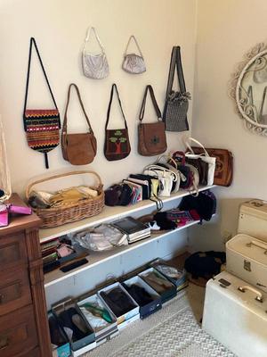 Sale Photo Thumbnail #127