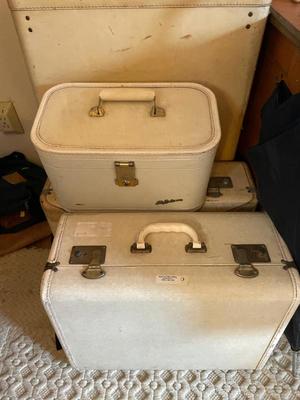 Sale Photo Thumbnail #53