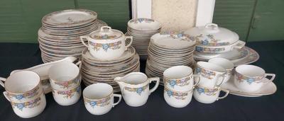 HUTSCHENREUTHER CHINA SET