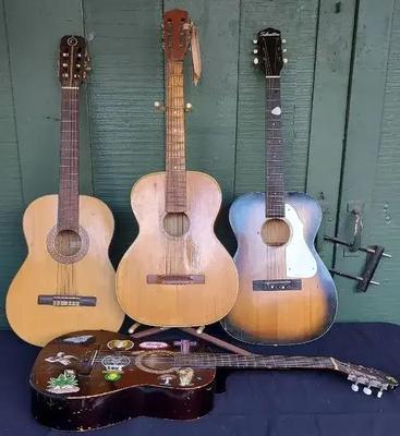 WELL-LOVED ACOUSTIC GUITAR COLLECTION 