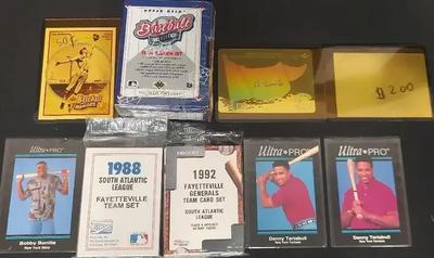 BASEBALL TRADING CARDS COLLECTION 