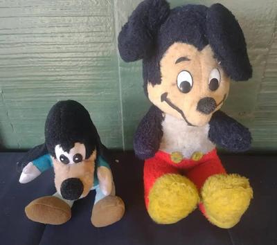 VINTAGE MICKEY AND GOOFY PLUSH DOLLS