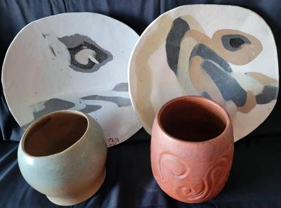 ASSORTED HANDMADE POTTERY PLATES AND VASES