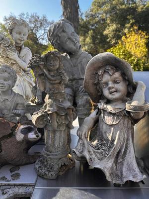 Sale Photo Thumbnail #571