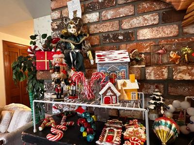 Sale Photo Thumbnail #329