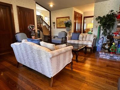 Sale Photo Thumbnail #341