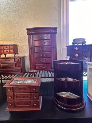 Sale Photo Thumbnail #405