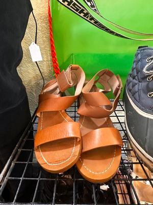 Sale Photo Thumbnail #419