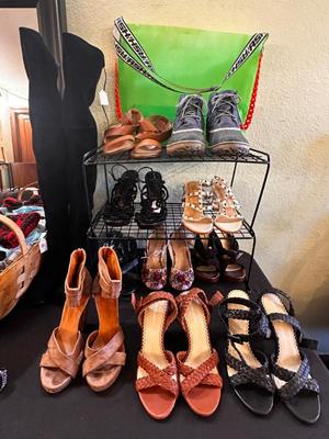 Sale Photo Thumbnail #421