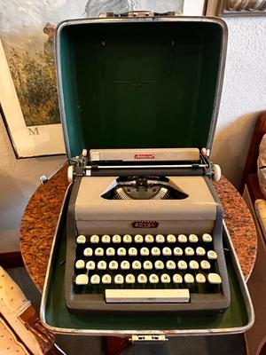 Sale Photo Thumbnail #514