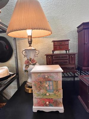 Sale Photo Thumbnail #406