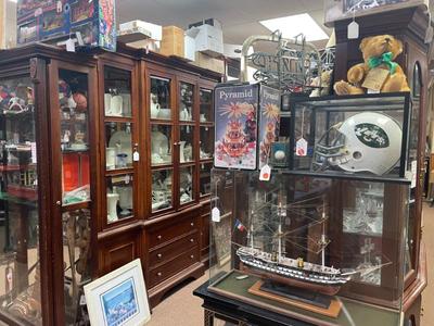 Sale Photo Thumbnail #3