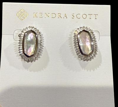 Sale Photo Thumbnail #153