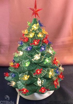 Christmas 2 vintage ceramic christmas tree lights up 2 pcs)