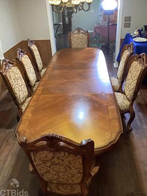 Michael amini tresor dining set