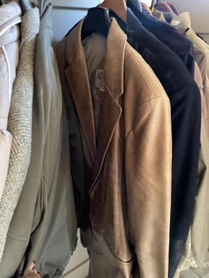 Sale Photo Thumbnail #299